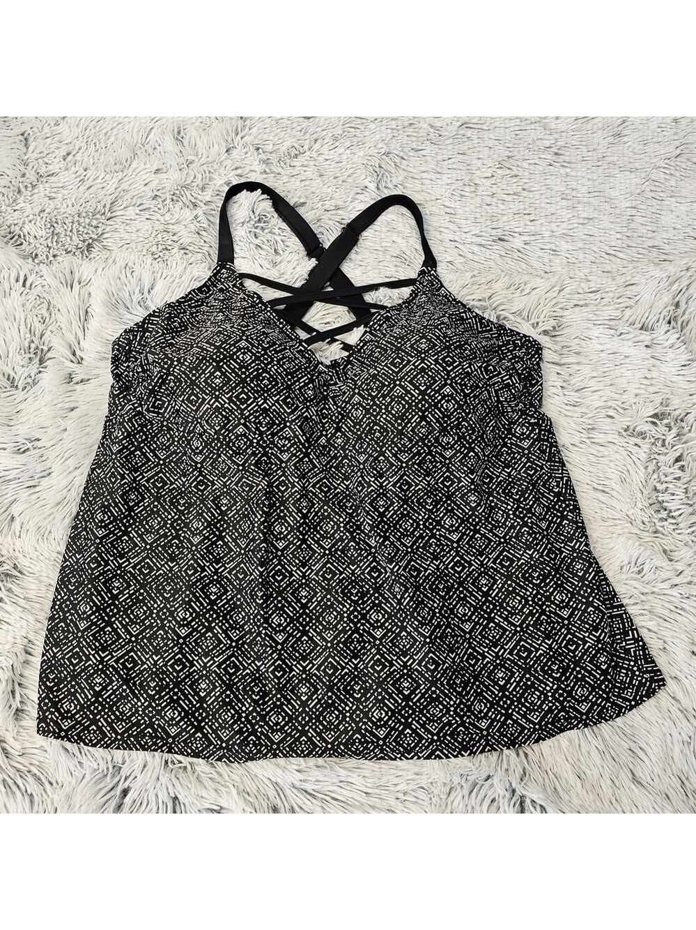 Ava & Viv Black and White Strappy Tankini Top Size 20W